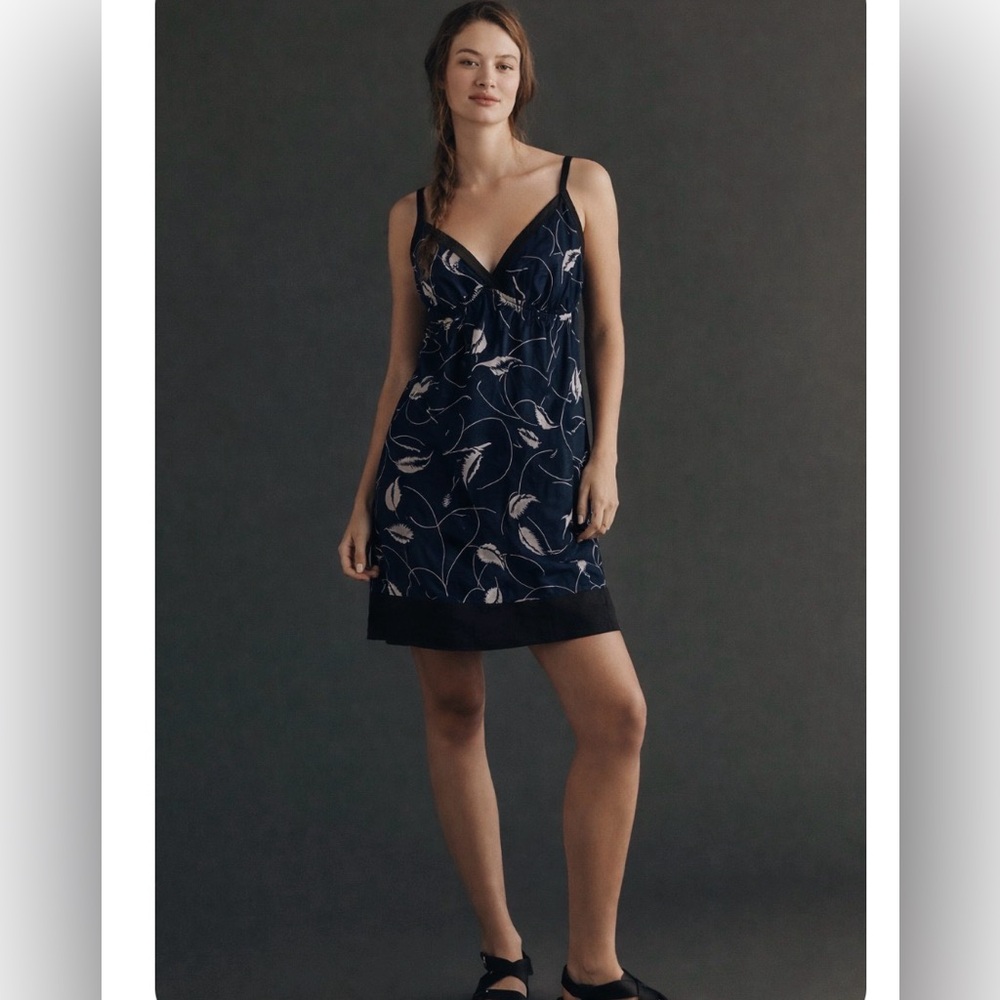 Anthro Yumi Kim navy silk dress with feather print